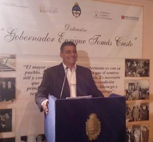 rodolfo-pino_distincion-gobernador-enrique-tomas-cresto-4