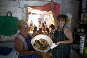una-mano-solidaria
